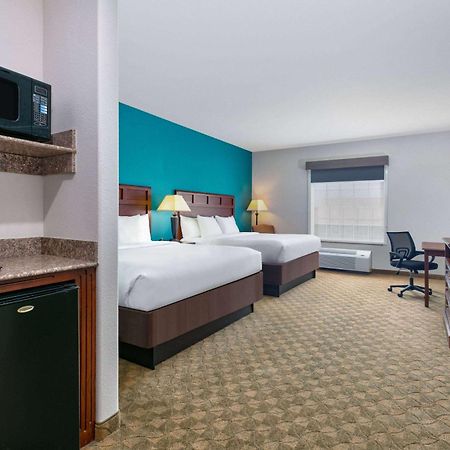 Baymont Inn & Suites By Wyndham Glen Rose Extérieur photo