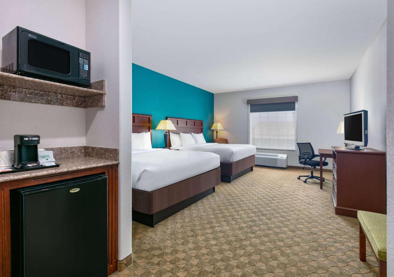 Baymont Inn & Suites By Wyndham Glen Rose Extérieur photo