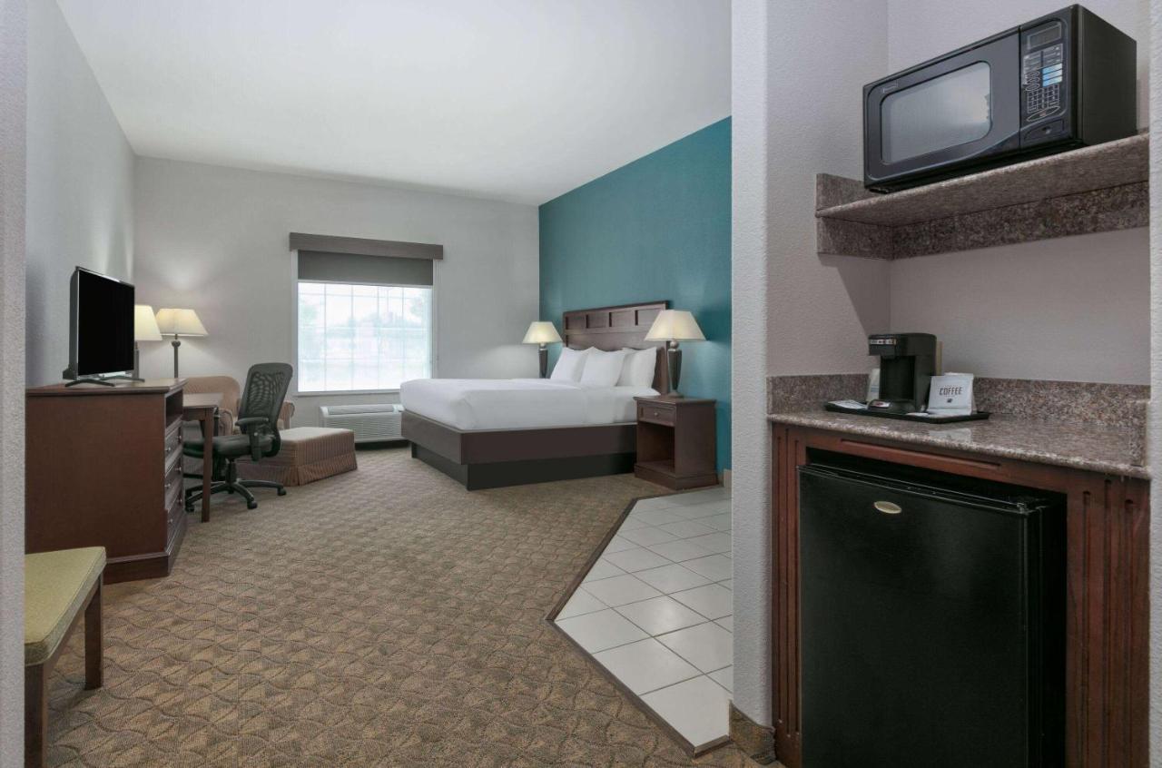 Baymont Inn & Suites By Wyndham Glen Rose Extérieur photo