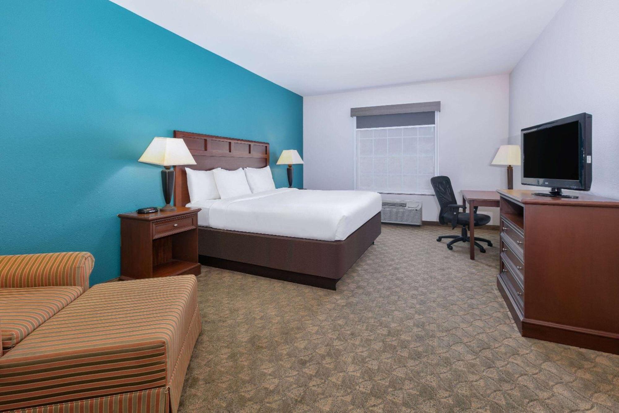 Baymont Inn & Suites By Wyndham Glen Rose Extérieur photo